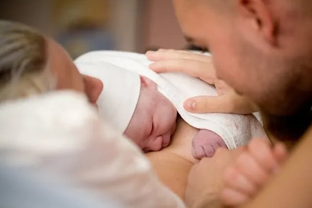 Dlaczego karmienie piersią zapewnia lepszy rozwój dziecka i zdrowie